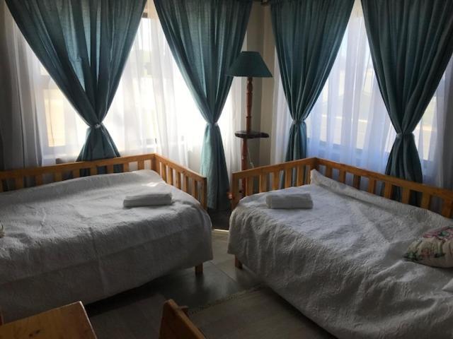 Bed and Breakfast Selkiebnb Уолфиш-Бей Экстерьер фото